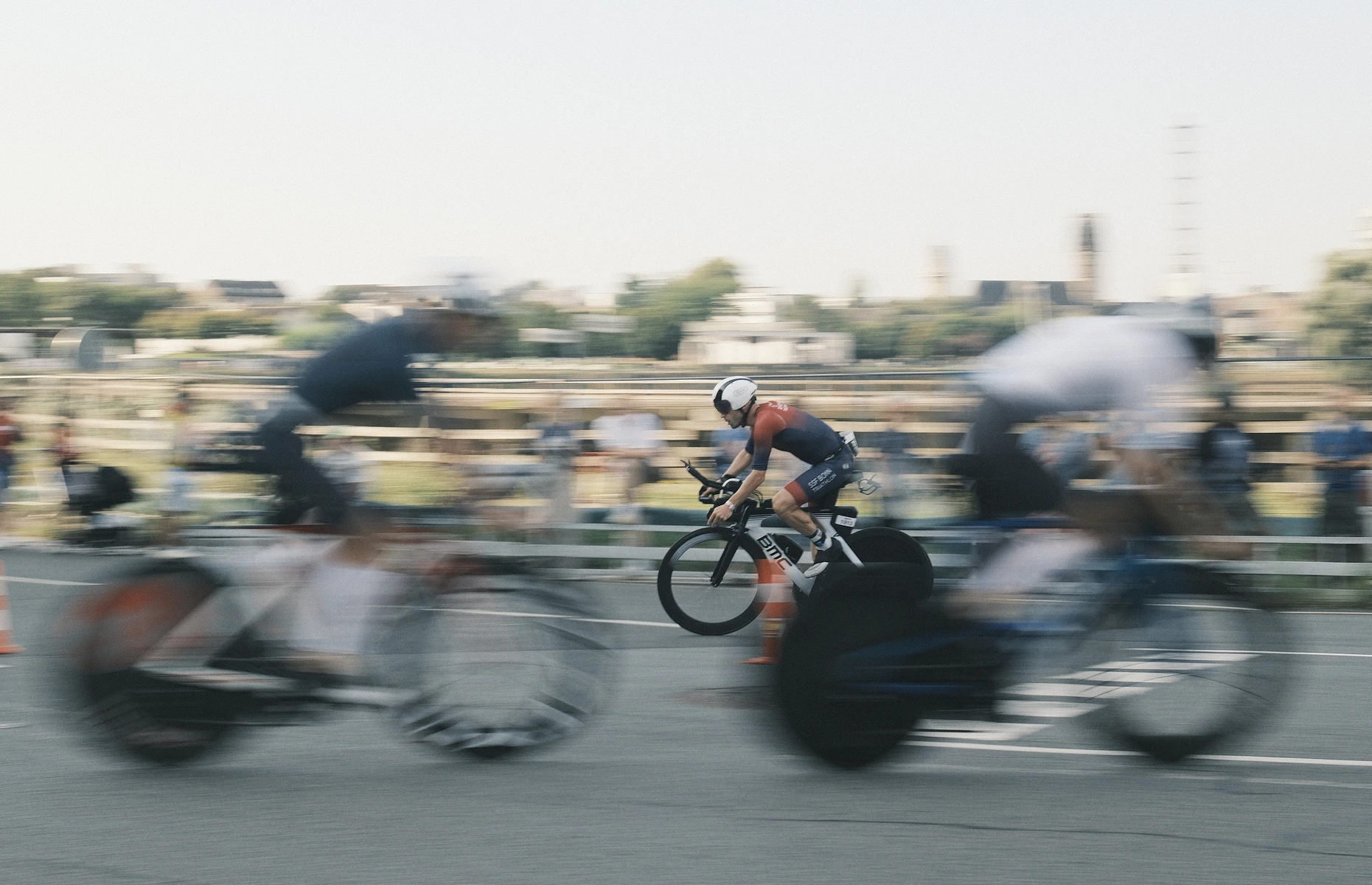 Sport.Bild.Rennrad_schwarz_weiß